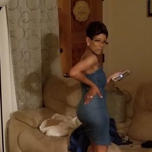 Meet your Posher, Antoinette l